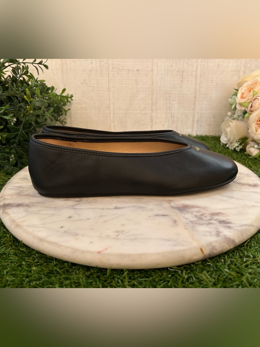 COACH
BALLERINAS 'HOUSTON' black
$185 size 8 gently used - Picture 9 of 16